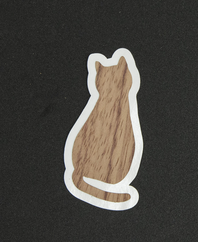 猫のウッドステッカー ウッドステッカーや化粧合板なら 小坂特殊合板株式会社